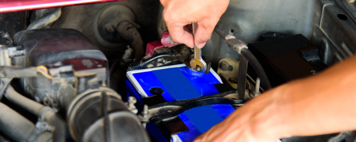 Replacing a blue battery into a car